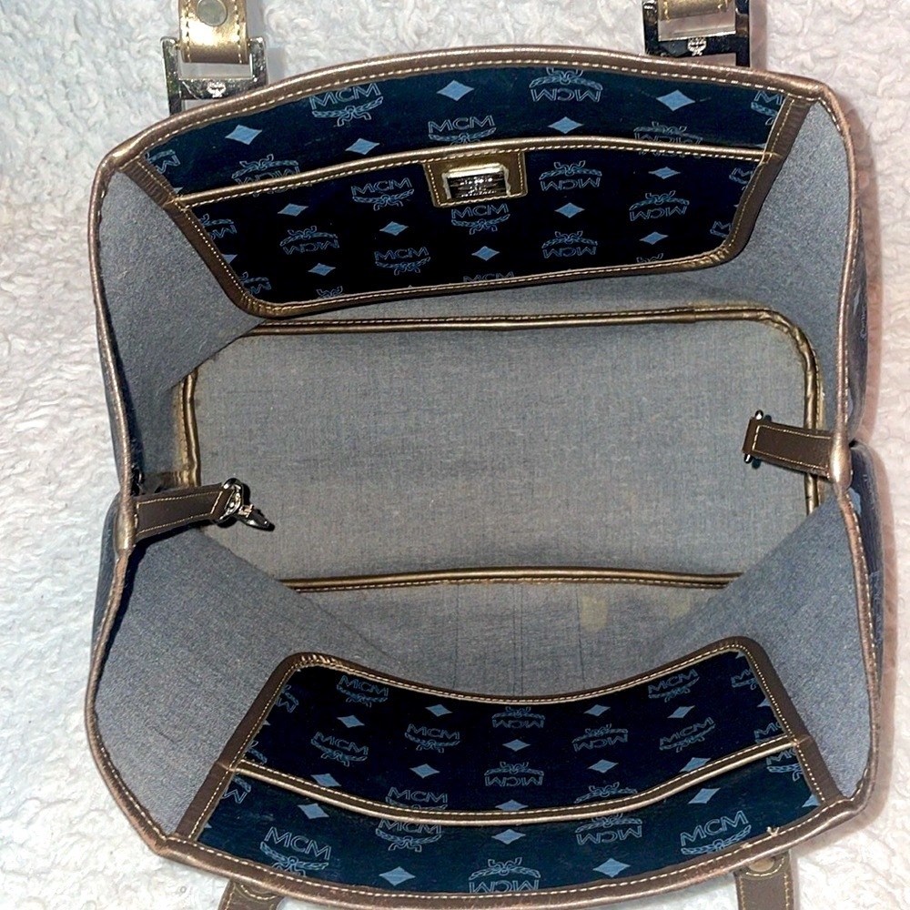 MCM Visetos Monogram Princess Lion Snakeskin Stripe Shoulder Bag Tote in Black - Picture 16 of 17